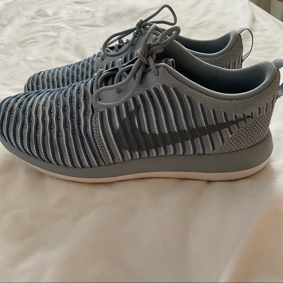 Nike running shoes - Picture 4 of 5